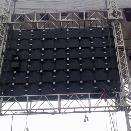 Светодиодный экран для сцены